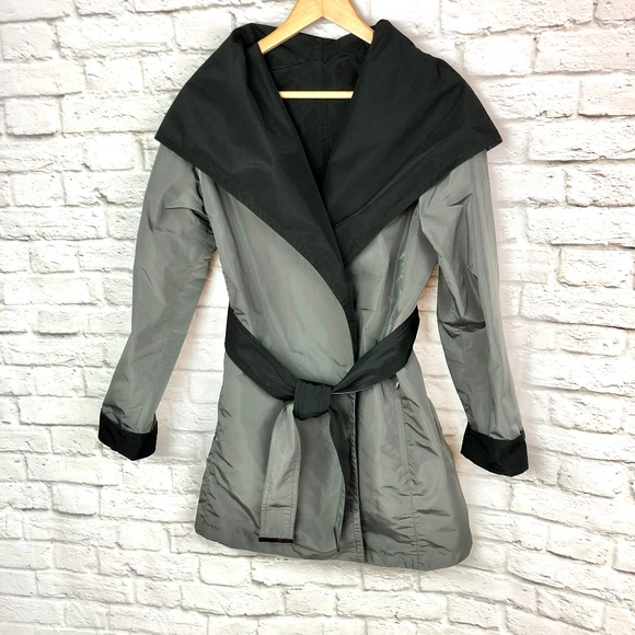 Cassis Jackets & Blazers - ⭐️HOST PICK⭐️ Reversible Coat Black/Grey Size M